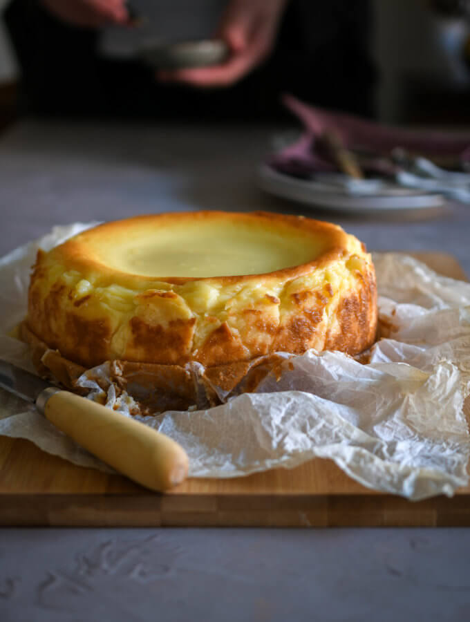 Tarta de queso al horno cremosa, receta casera y fácil